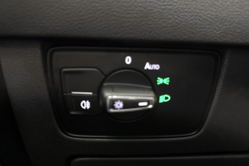 Volkswagen Passat bild 19