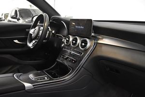 Mercedes GLC300 bild 9
