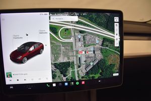 Tesla Model 3 bild 18