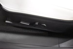 Tesla Model 3 bild 15
