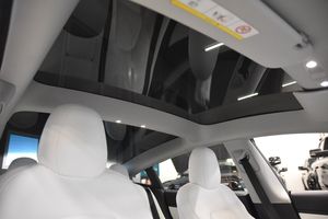Tesla Model 3 bild 13