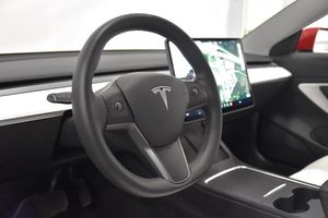Tesla Model 3 bild 8