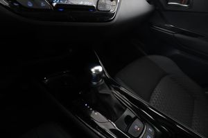 Toyota C-HR bild 24