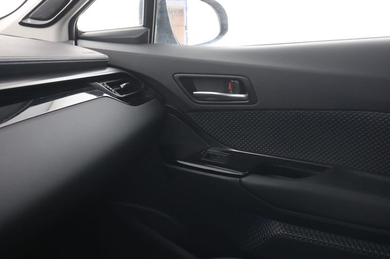 Toyota C-HR bild 29