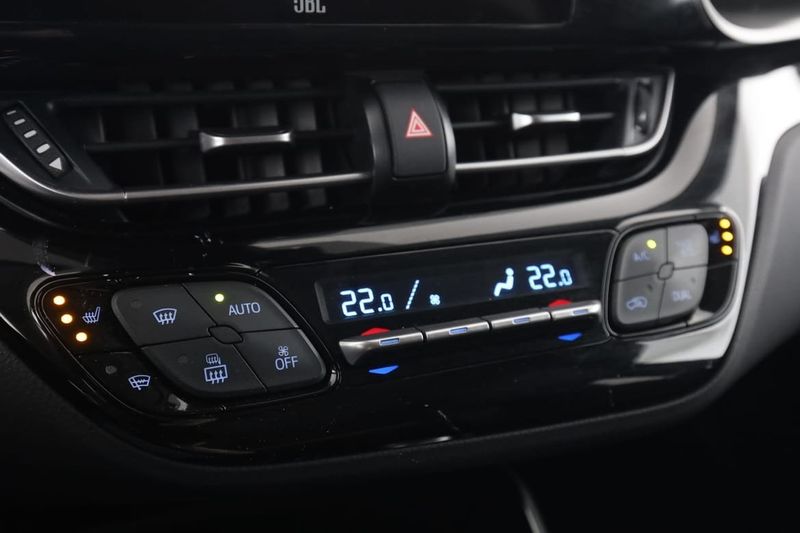 Toyota C-HR bild 25