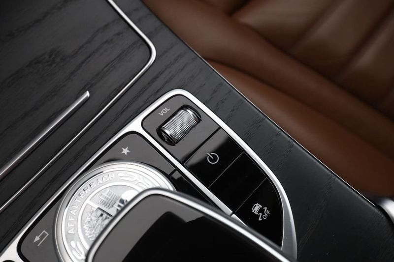 Mercedes GLC250 bild 29