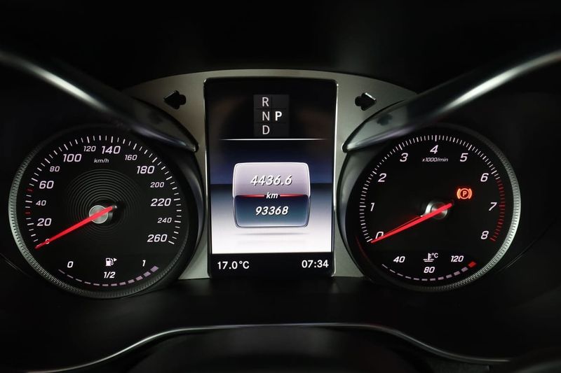 Mercedes GLC250 bild 20