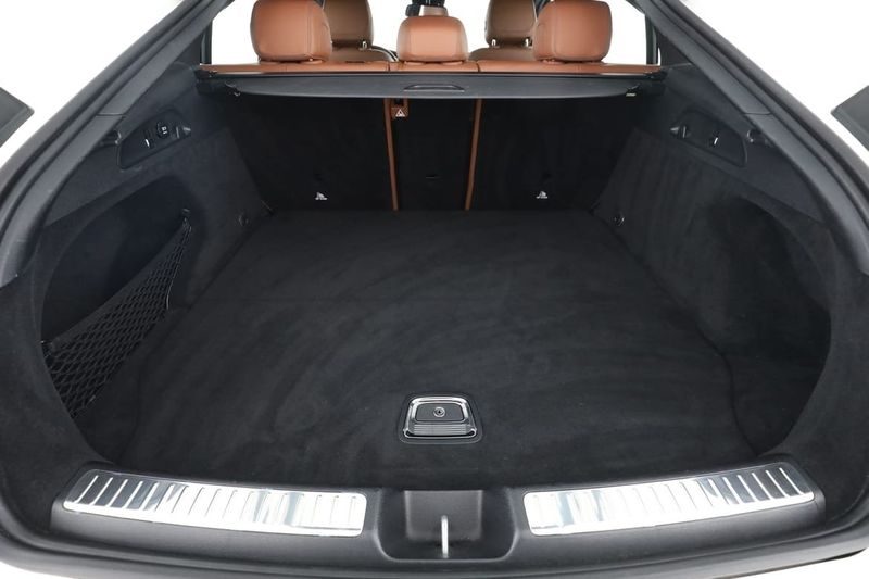 Mercedes GLC250 bild 18