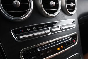 Mercedes GLC250 bild 25