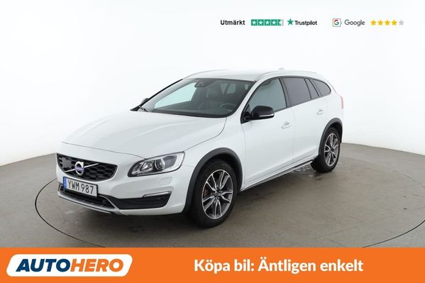 Volvo V60 Cross Country D4 AWD Classic Pro / Värmare, GPS - 2018