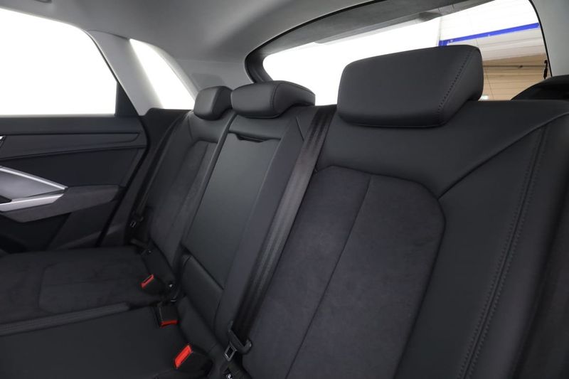 Audi Q3 bild 15