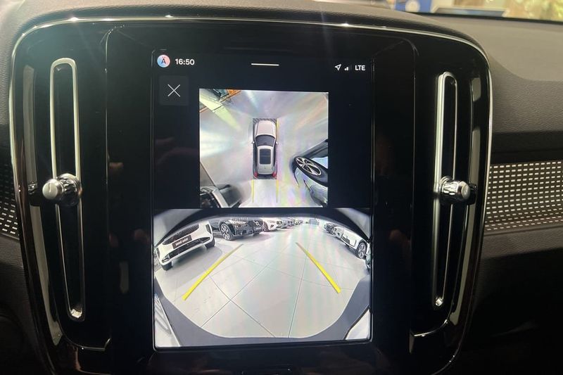 Volvo EX40 bild 15