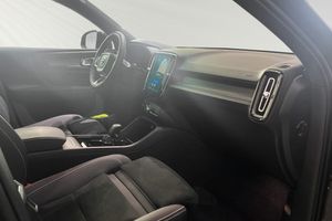 Volvo EX40 bild 10