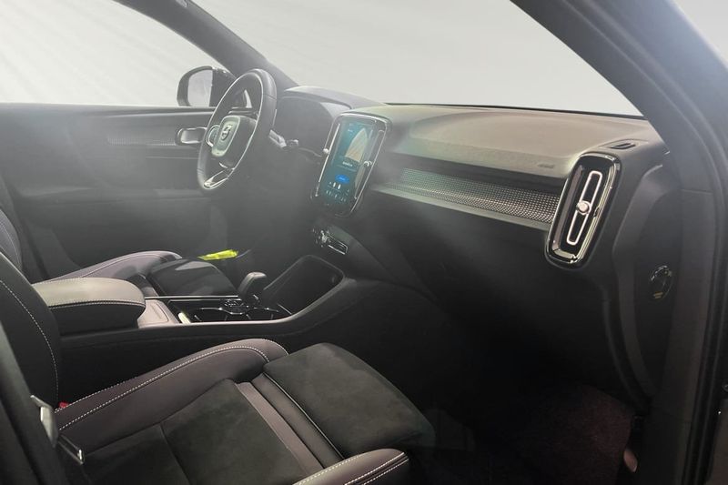 Volvo EX40 bild 10