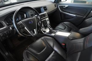 Volvo V60 bild 2