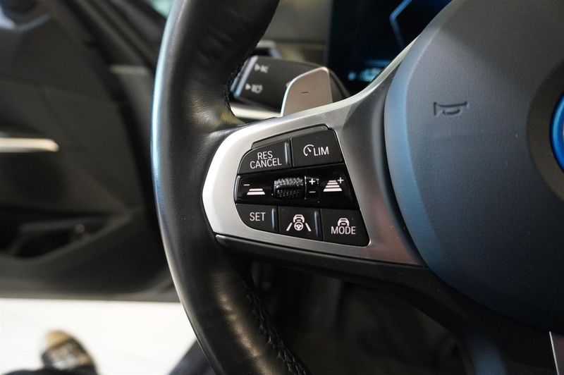 BMW 330 bild 14