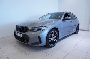 BMW 330 bild 2