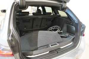 BMW 330 bild 7