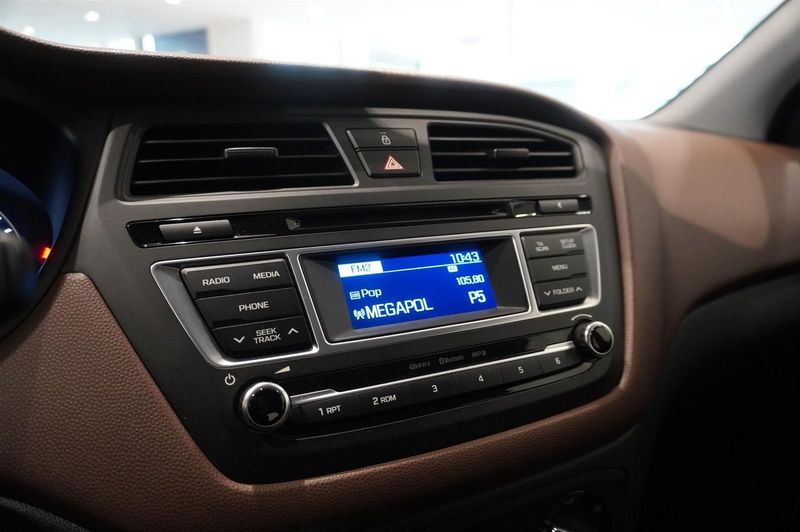 Hyundai i20 bild 9