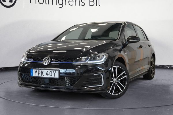 Volkswagen Golf GTE 1.4 Automat Adaptiv F PDC CarPlay | Ränta 1,99% - 2020