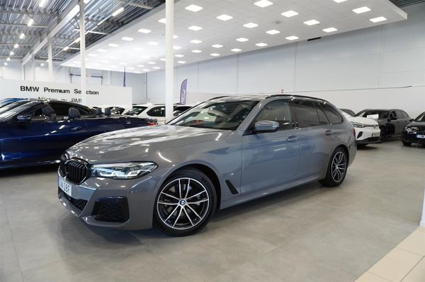 BMW 520 d xDrive Touring M-Sport Navi Värmare Adaptiv F HiFi | Rä - 2021