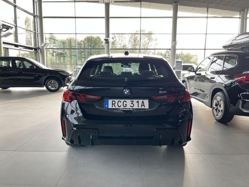 BMW 120 bild 12