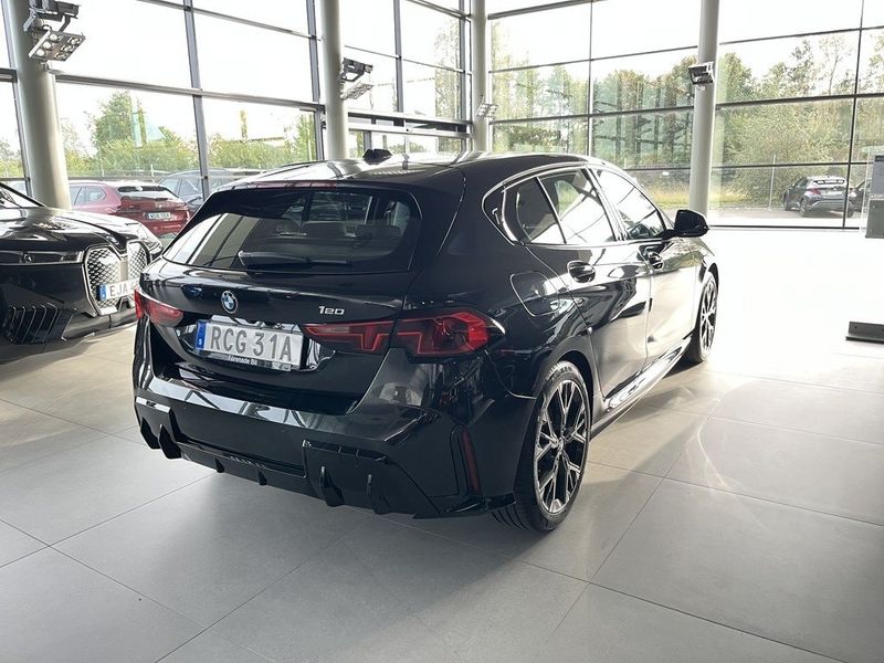 BMW 120 bild 11