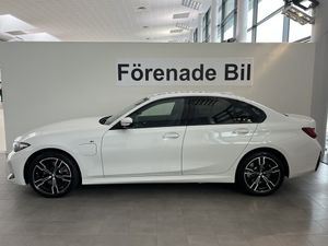 BMW 330 bild 3