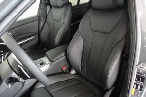 BMW 330 bild 7