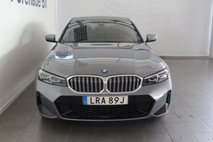 BMW 330 bild 2