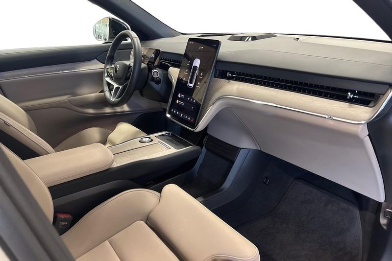 Volvo EX90 bild 10