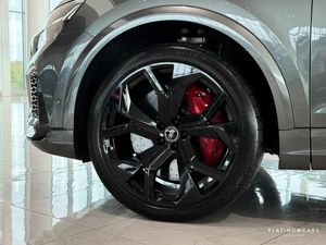Audi RSQ8 bild 26