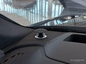 Audi RSQ8 bild 17