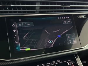 Audi RSQ8 bild 11