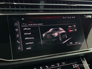 Audi RSQ8 bild 12