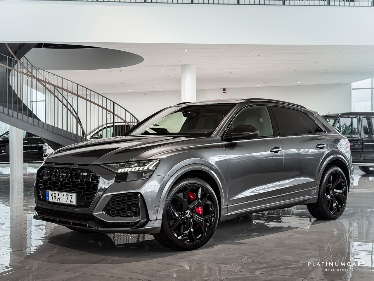 Audi RSQ8
