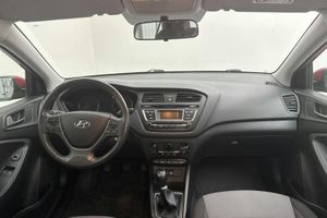 Hyundai i20 bild 6