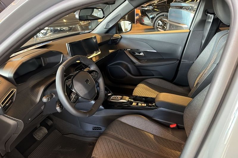 Peugeot 2008 bild 2