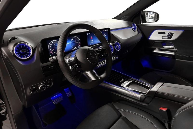 Mercedes GLA250 bild 6