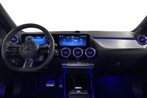 Mercedes GLA250 bild 8