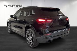 Mercedes GLA250 bild 3