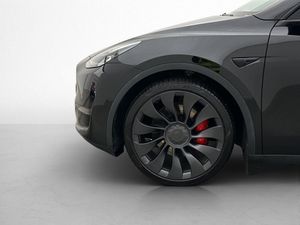 Tesla Model Y bild 26
