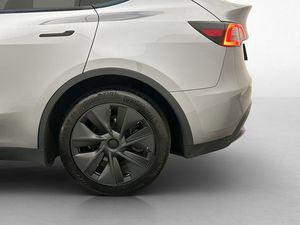 Tesla Model Y bild 28