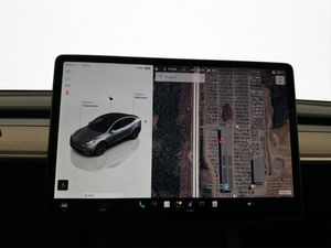 Tesla Model Y bild 19
