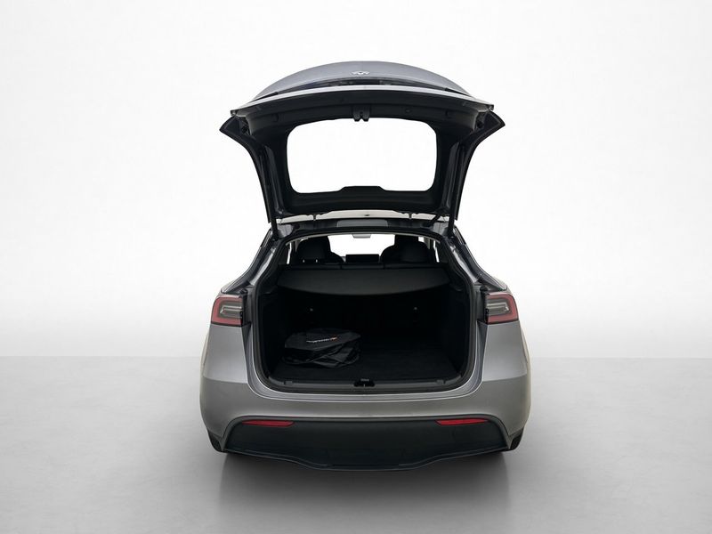 Tesla Model Y bild 12
