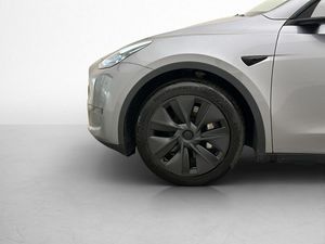 Tesla Model Y bild 27