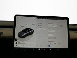 Tesla Model Y bild 24