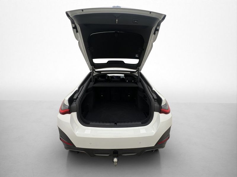 BMW i4 bild 13