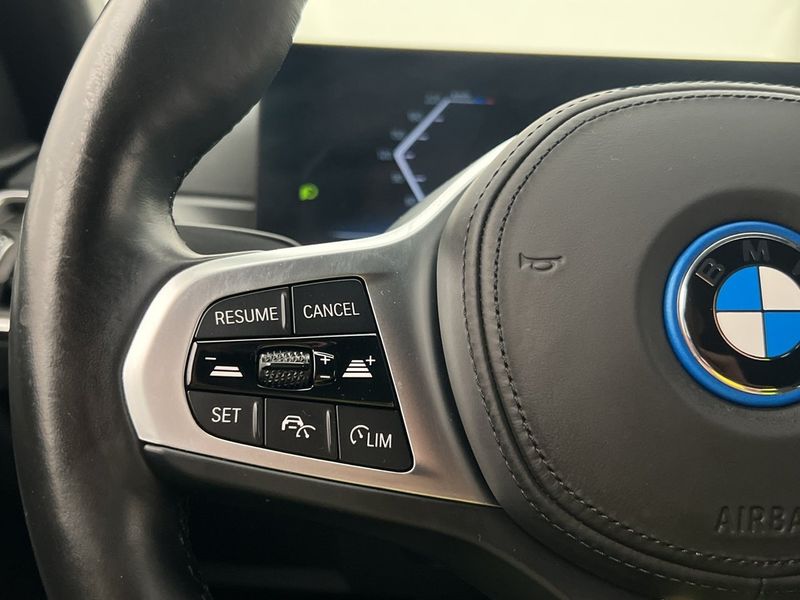 BMW i4 bild 19