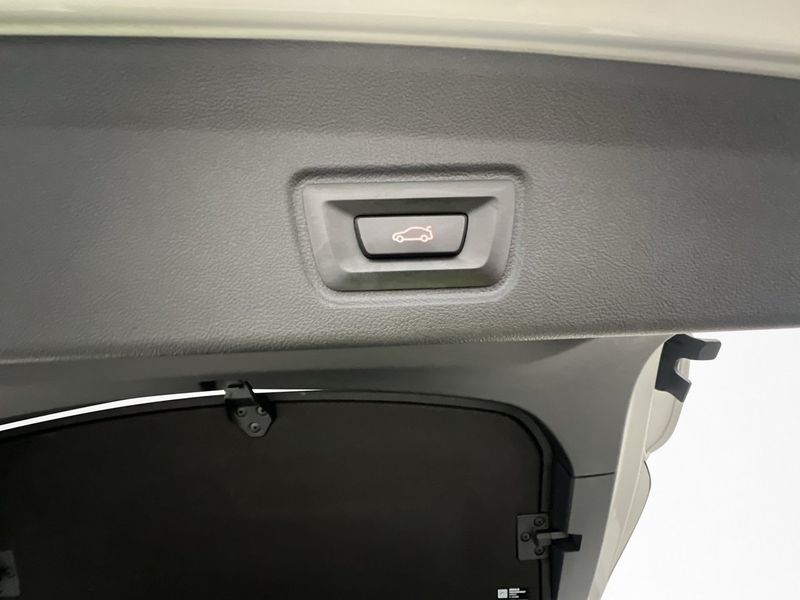 BMW i4 bild 15